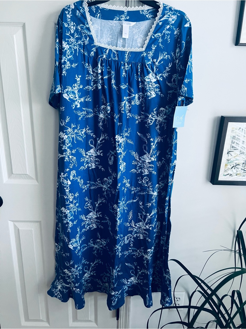 Adonna Blue and White Floral Sleepwear Top xxl